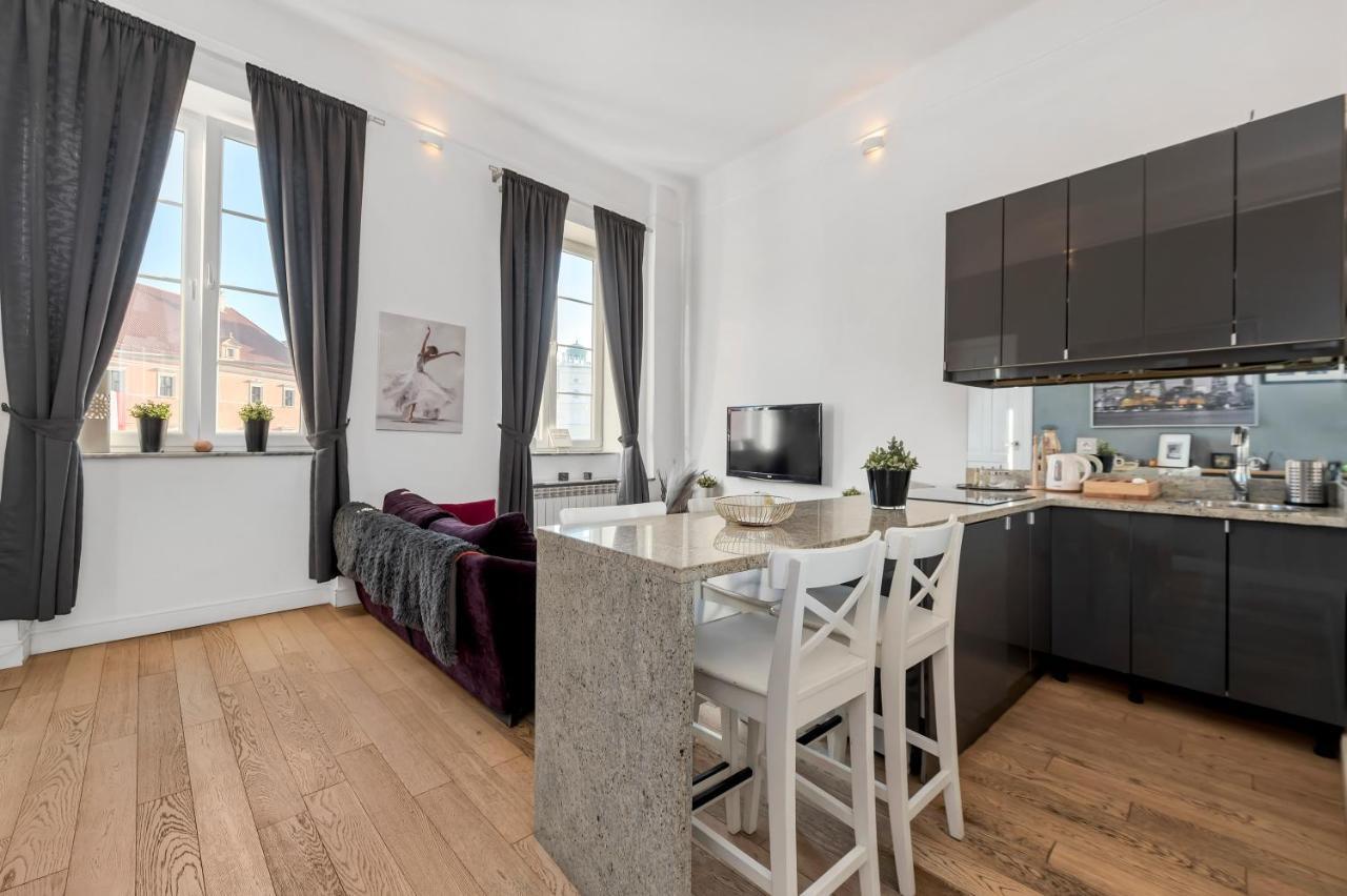 Lumina Apartments On The Market Square Near The Royal Castle ワルシャワ エクステリア 写真